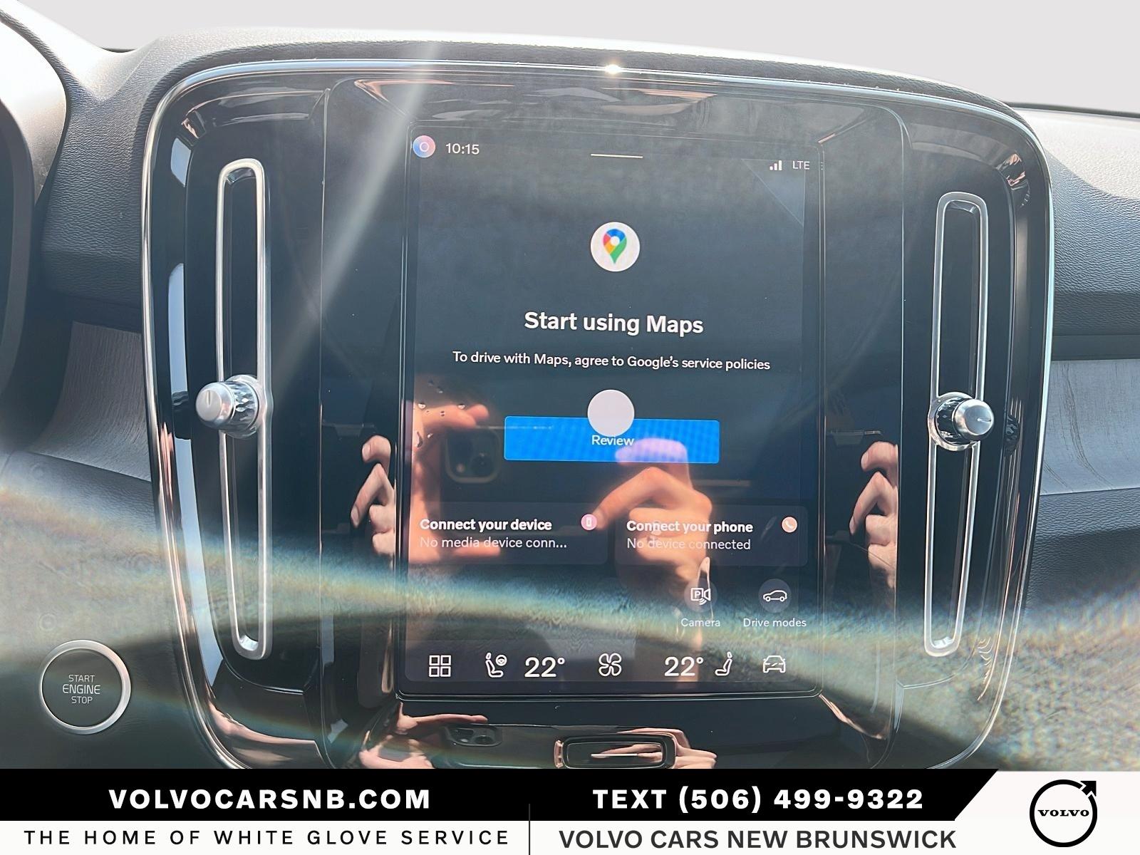 2026 Volvo XC40 B5 Ultra Dark Theme