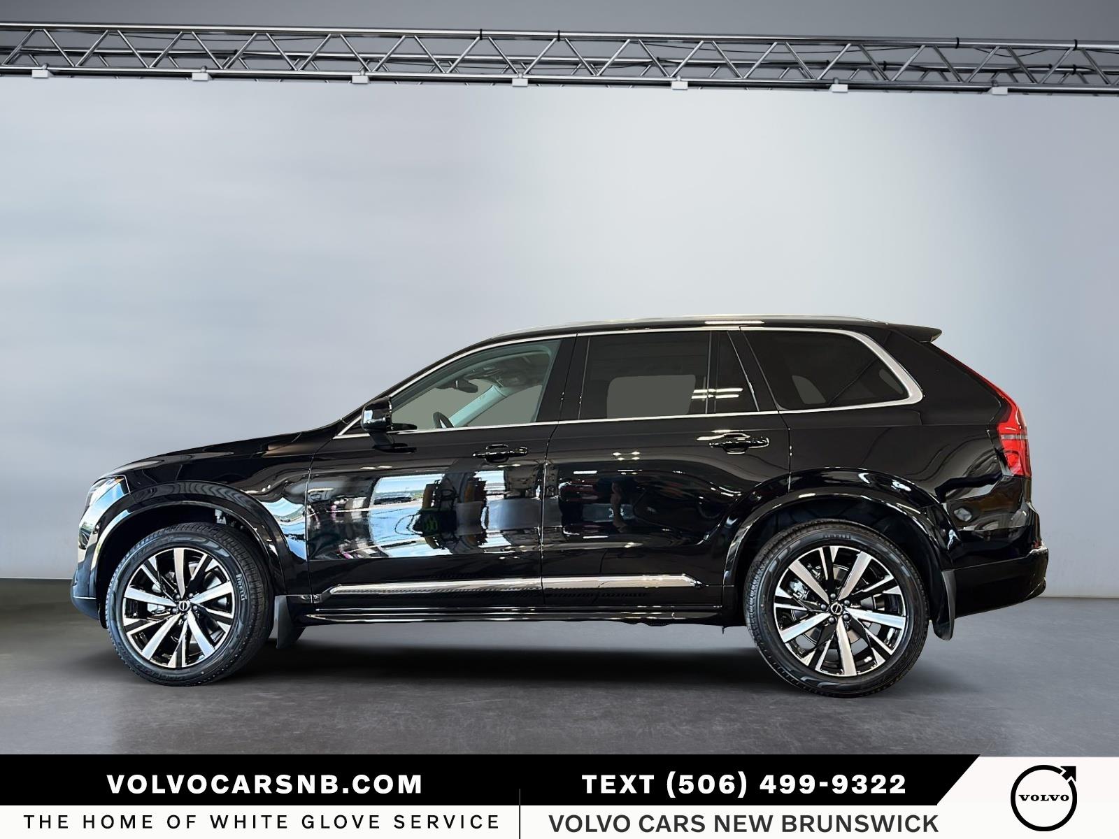 2026 Volvo XC90 B6 Core Bright Theme