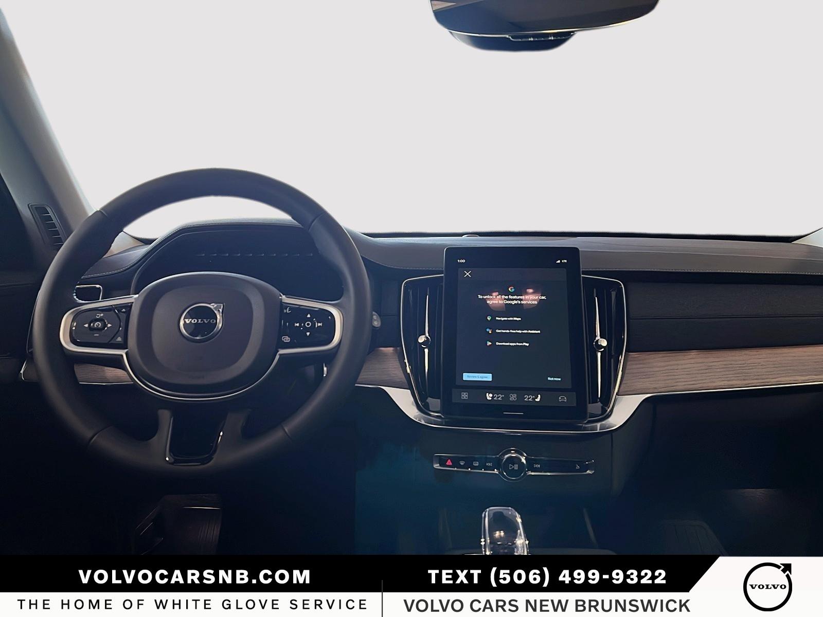 2026 Volvo XC90 B6 Core Bright Theme