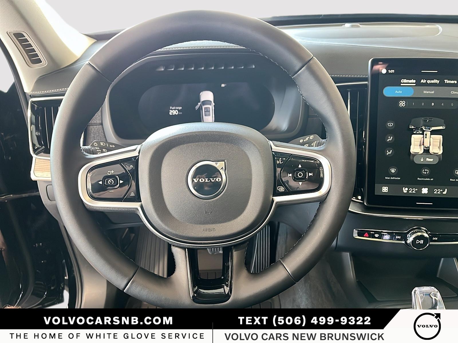 2026 Volvo XC90 B6 Core Bright Theme