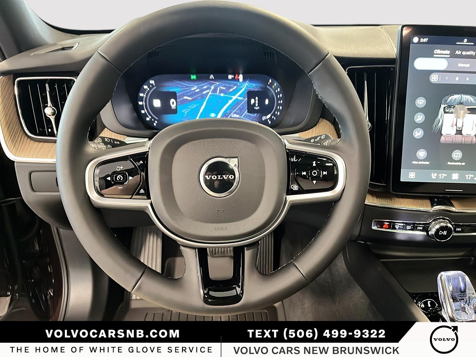 2026 Volvo XC60 B5 Plus Dark Theme