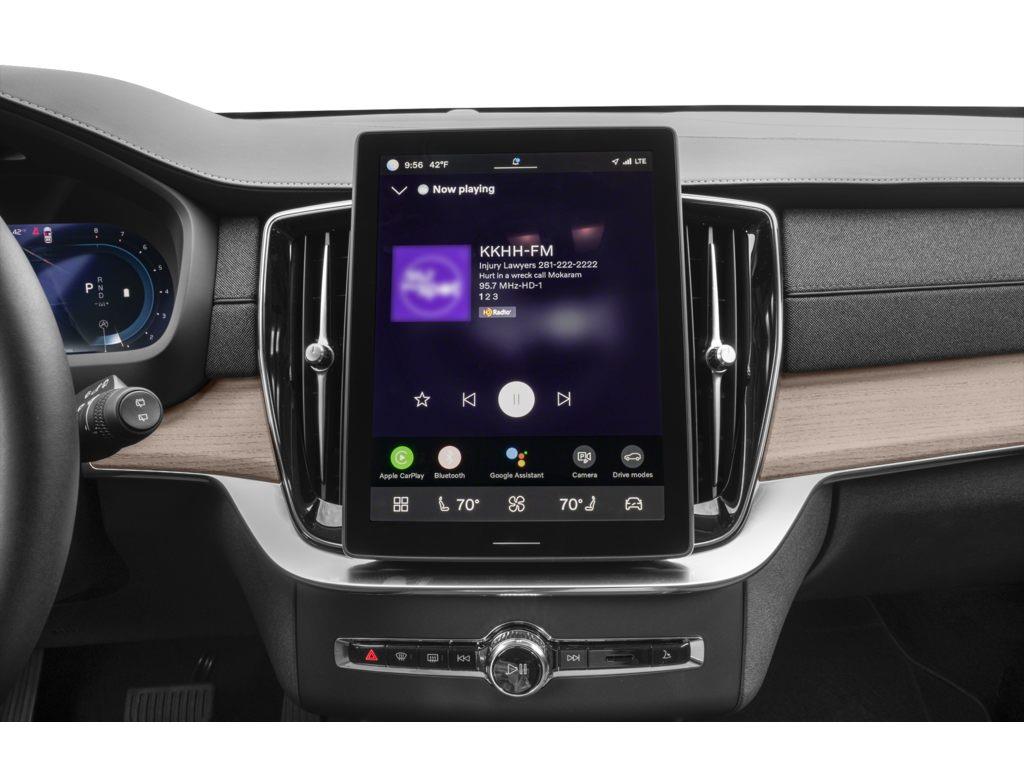 2026 Volvo XC90 B6 Ultra Bright Theme