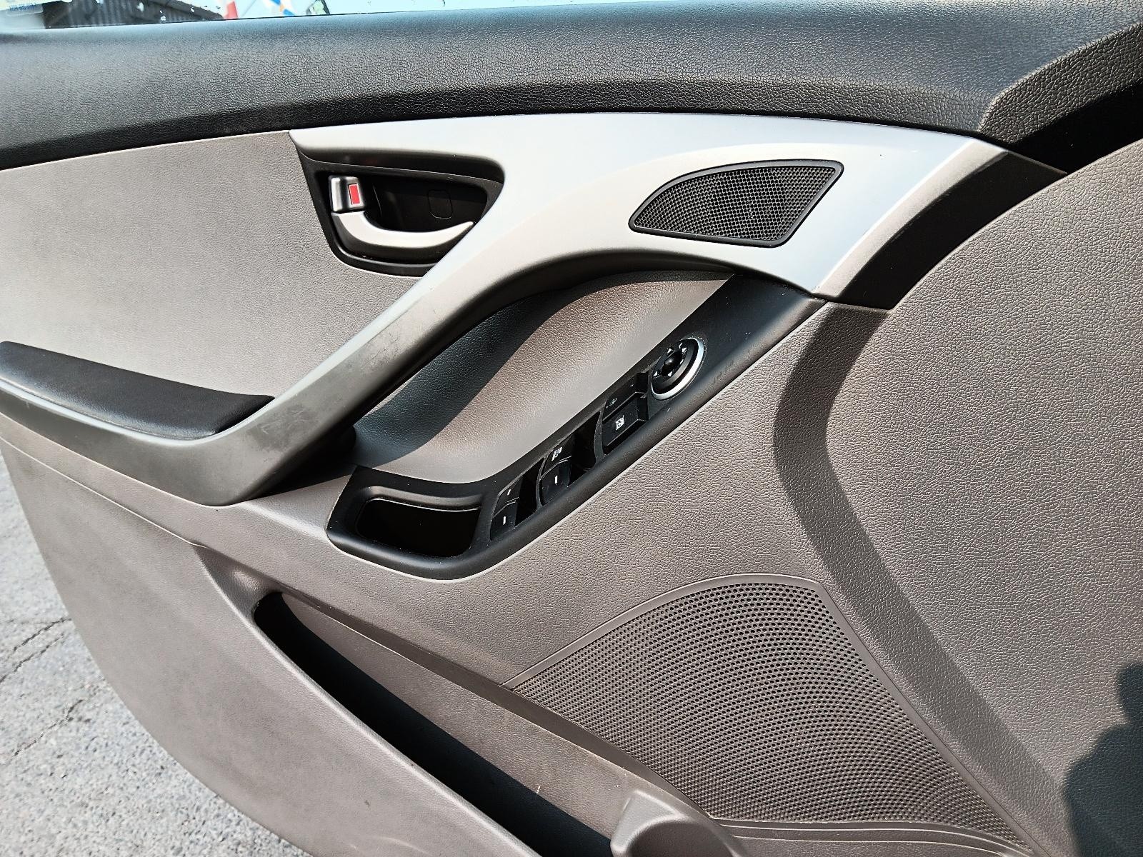 2016 Hyundai Elantra L