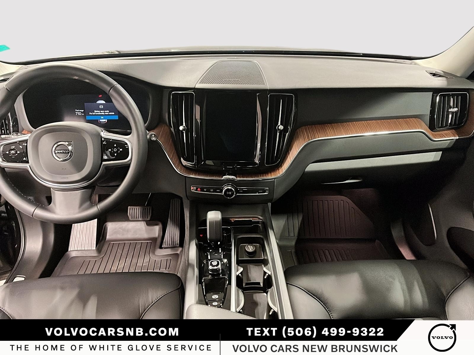 2024 Volvo XC60 B5 Plus Dark Theme