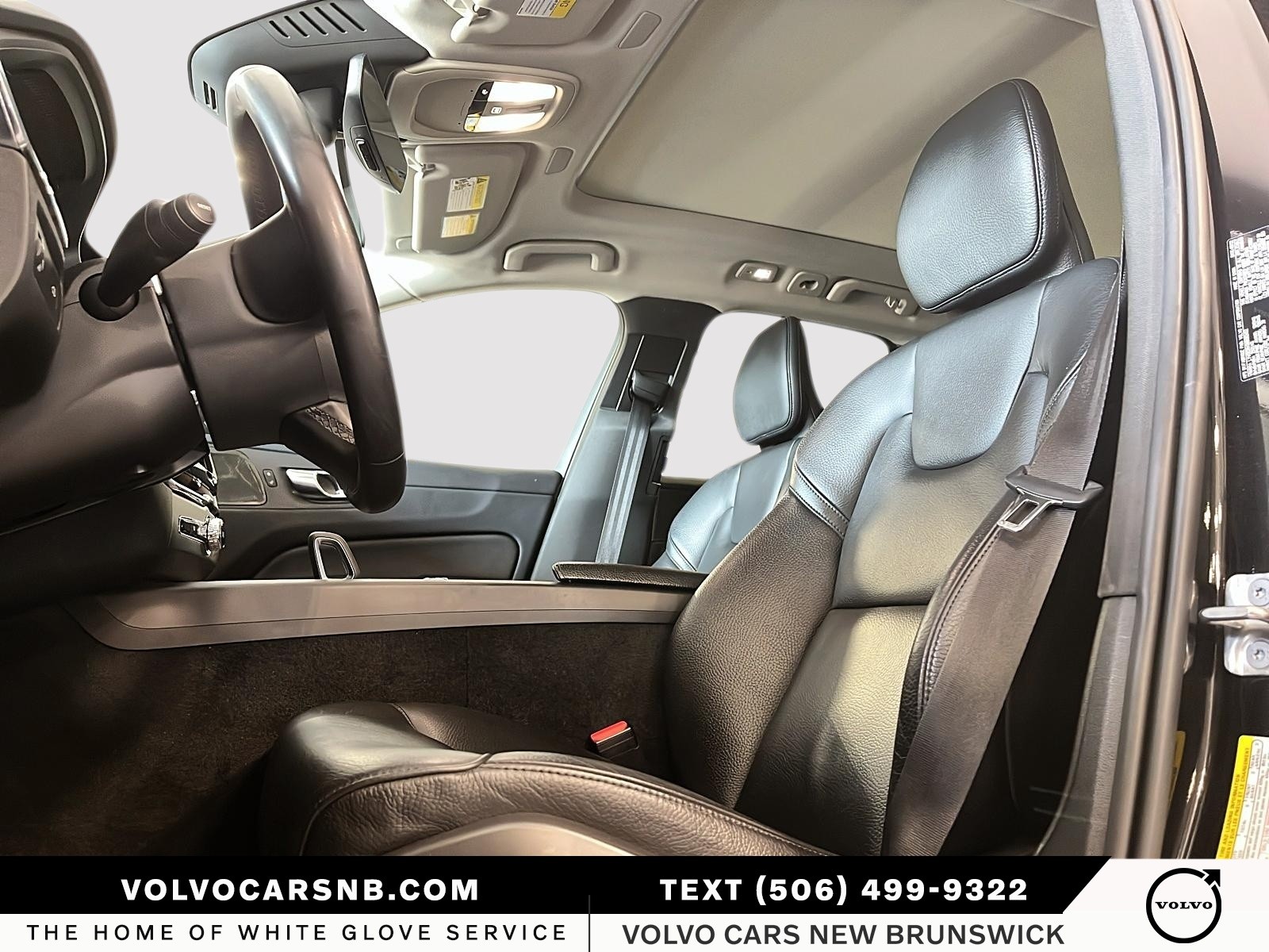 2022 Volvo XC60 B6 Momentum