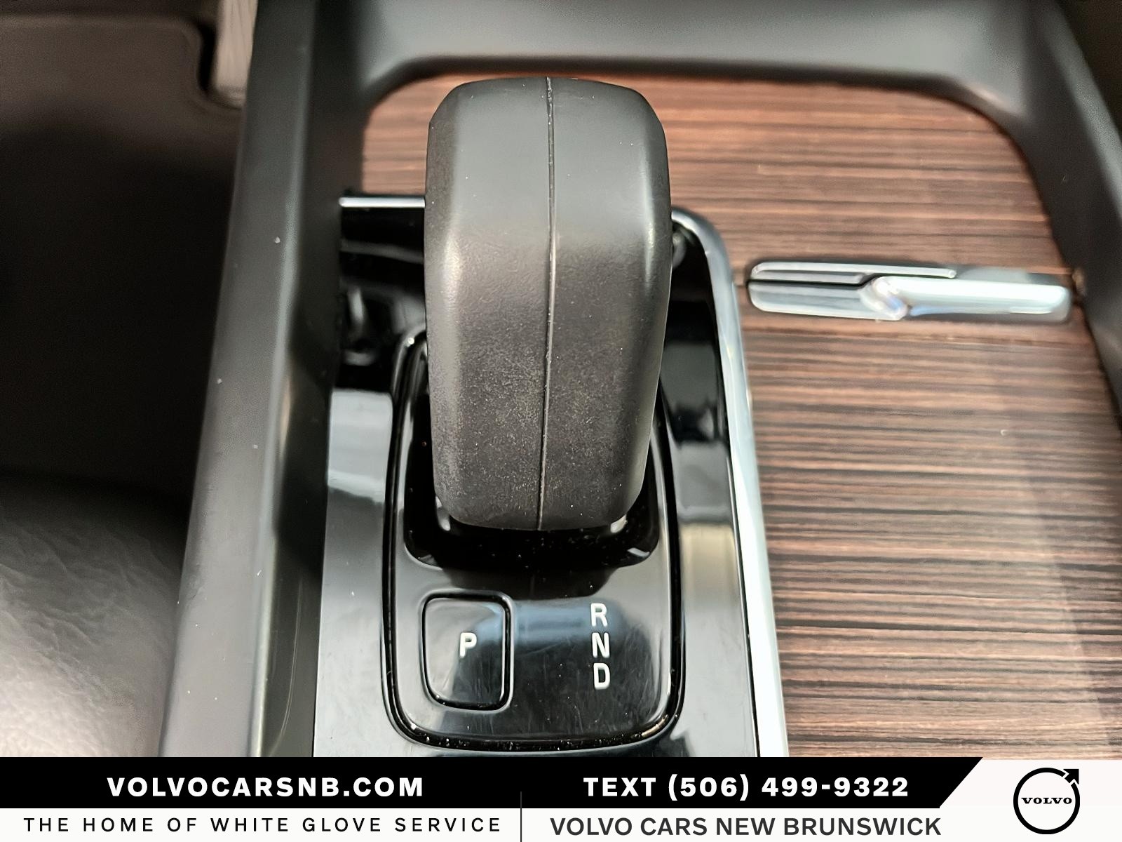 2022 Volvo XC60 B6 Momentum