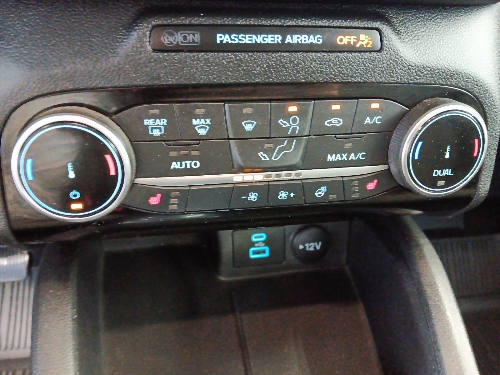 2022 Ford Escape SE Hybrid