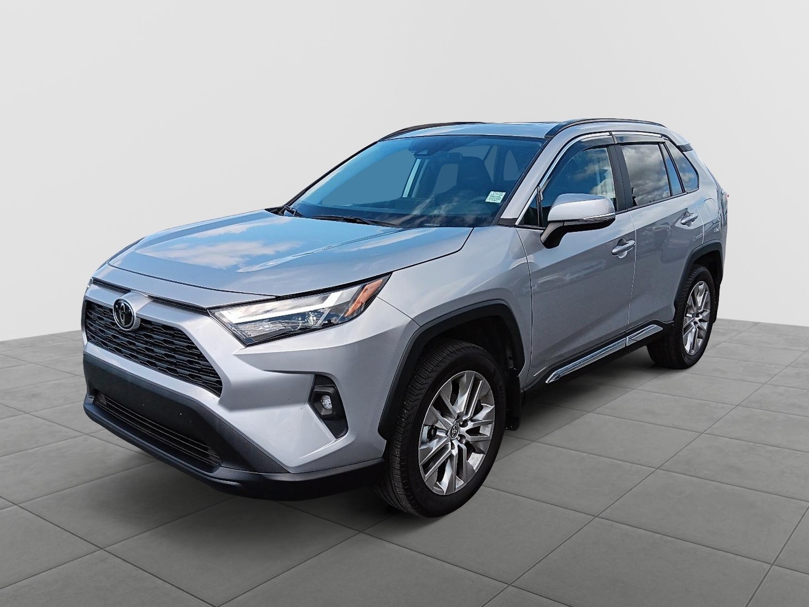 2023 Toyota RAV4  XLE