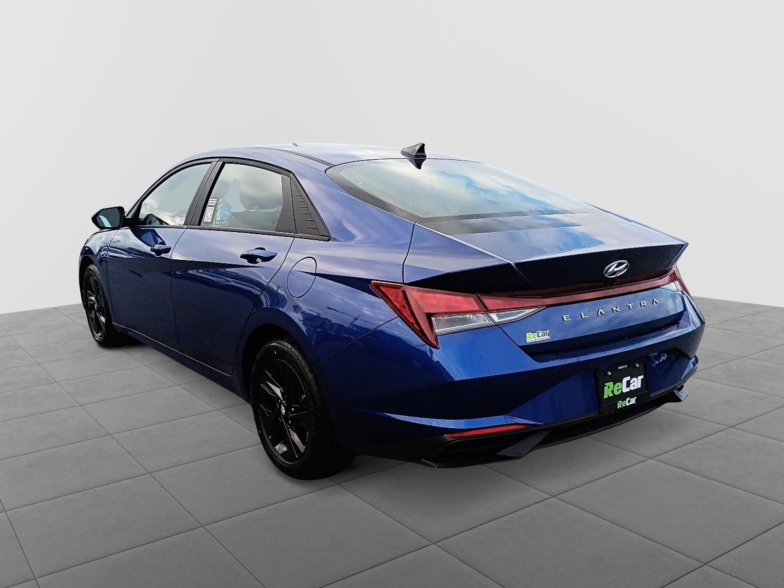 2023 Hyundai Elantra Preferred