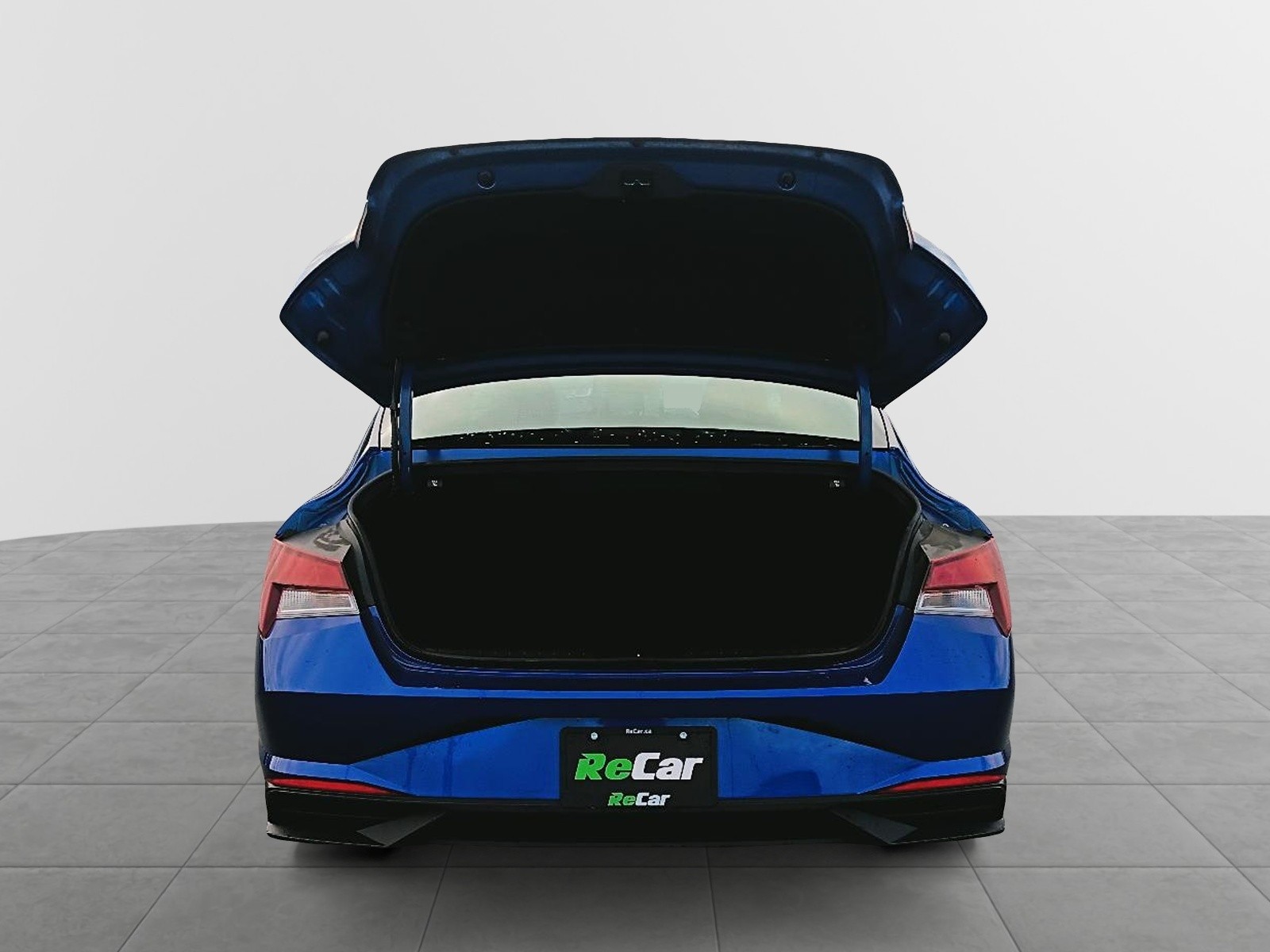 2023 Hyundai Elantra Preferred