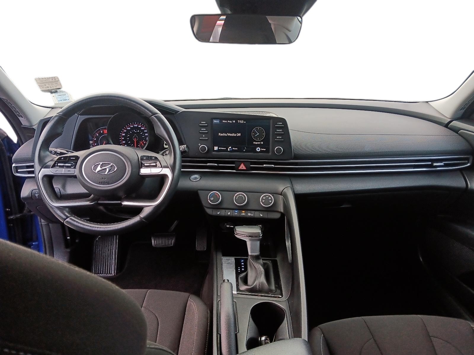 2023 Hyundai Elantra Preferred