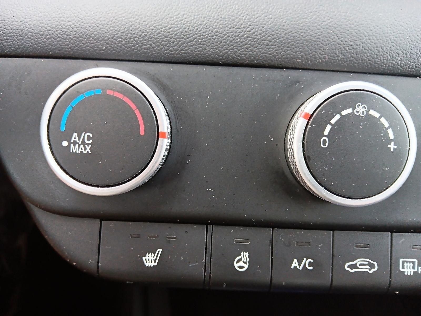 2023 Hyundai Elantra Preferred