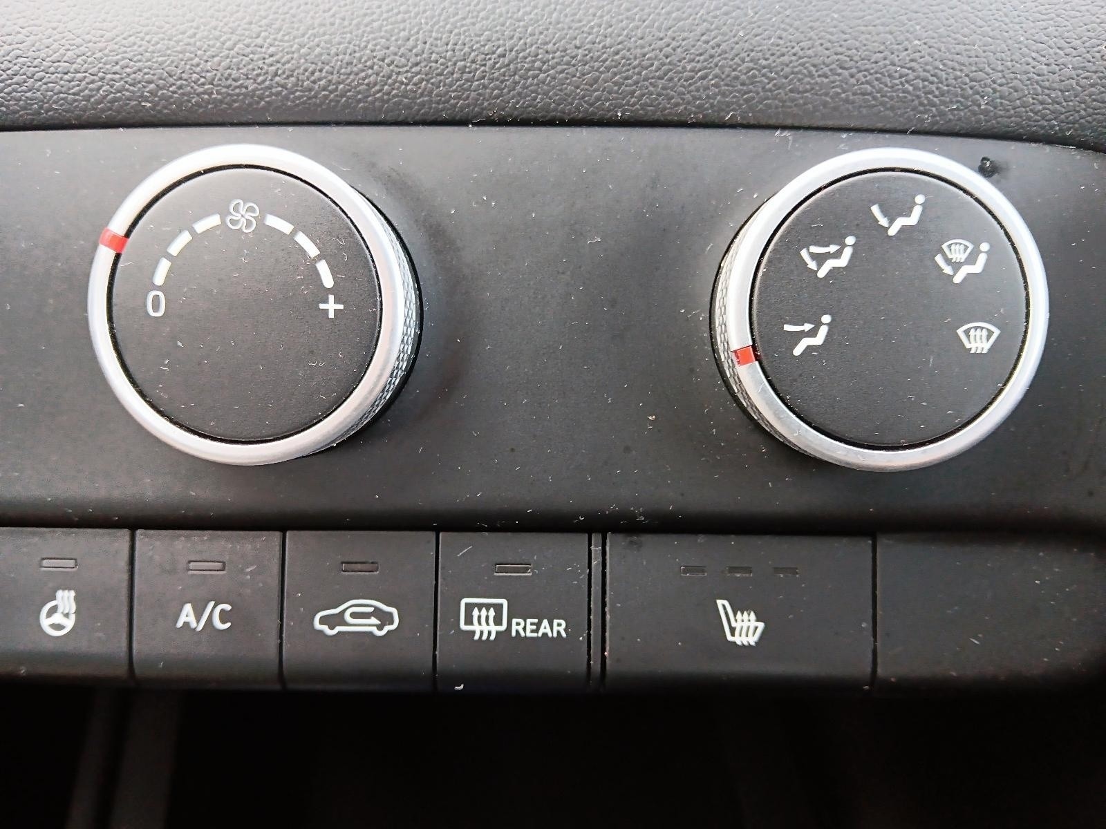 2023 Hyundai Elantra Preferred