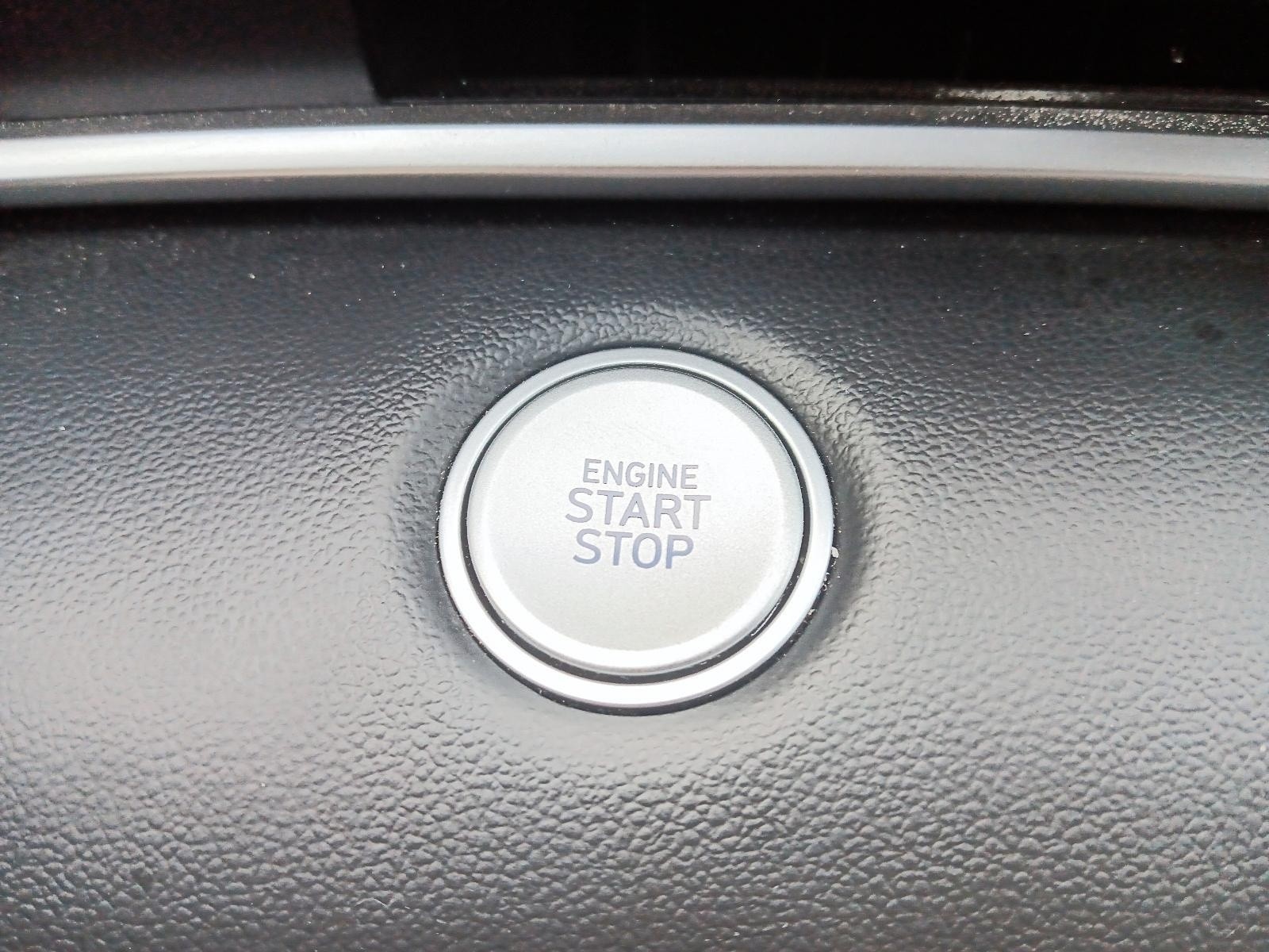 2023 Hyundai Elantra Preferred