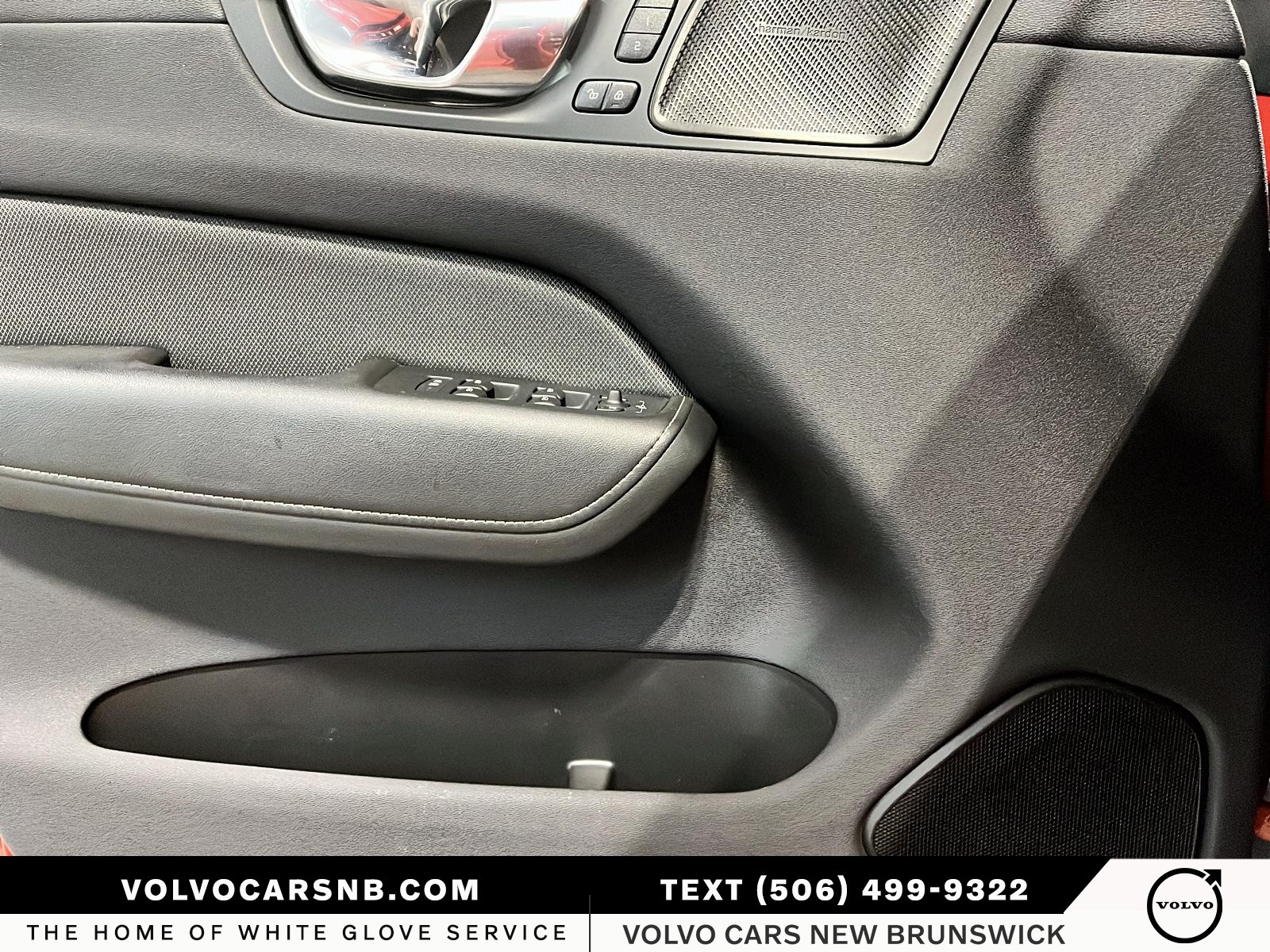 2021 Volvo XC60 Recharge Plug-In Hybrid T8 R-Design