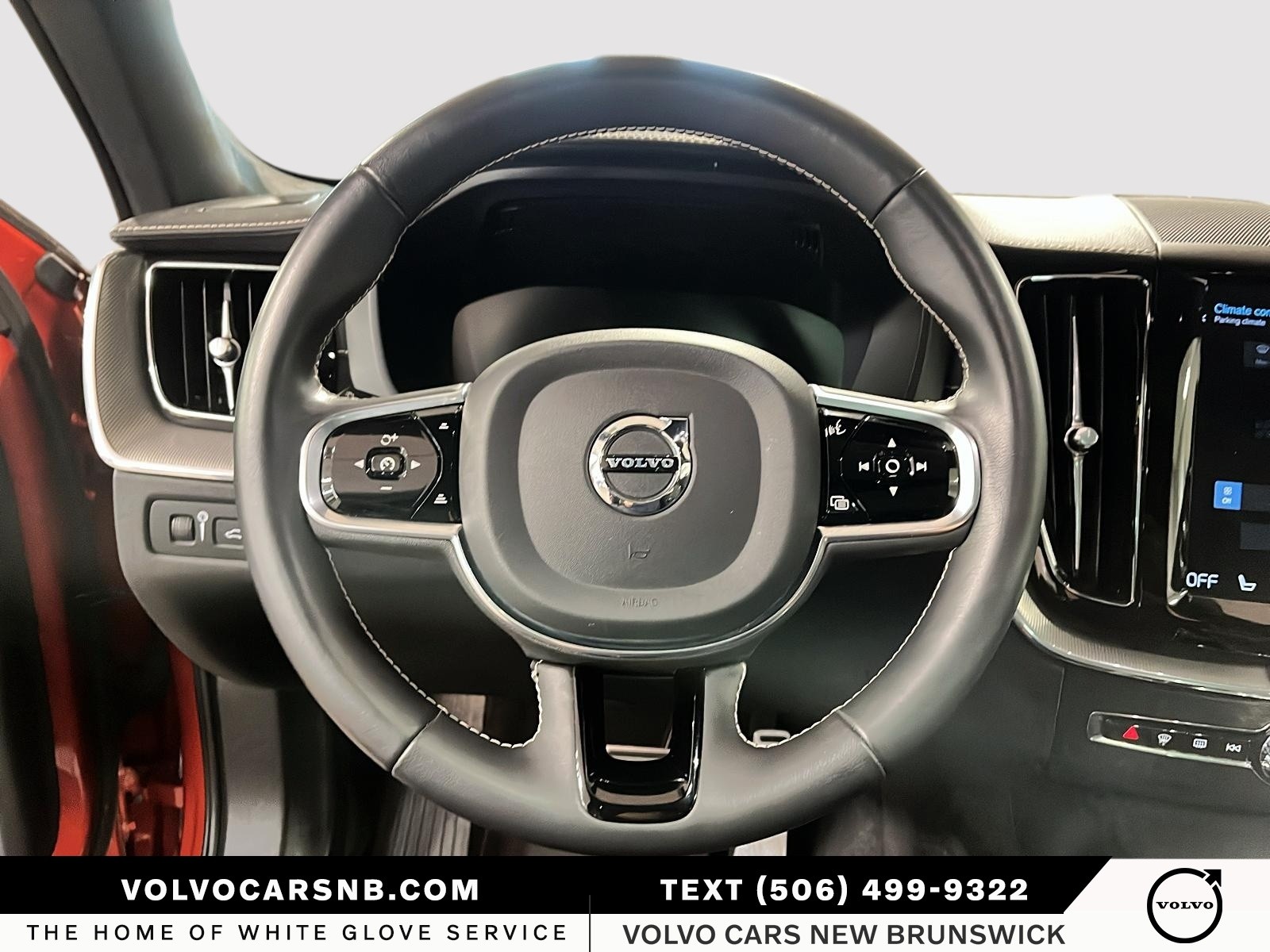 2021 Volvo XC60 Recharge Plug-In Hybrid T8 R-Design