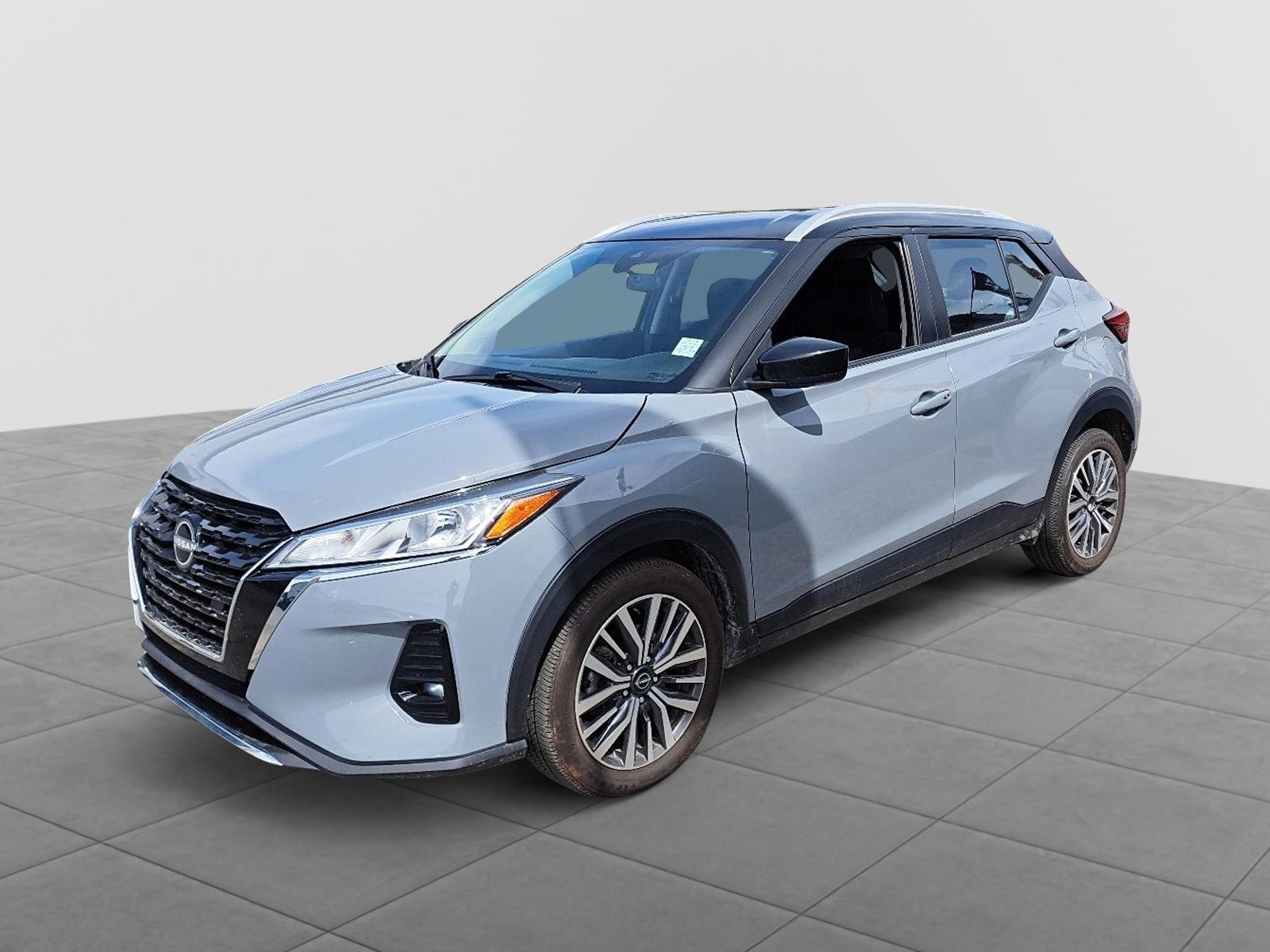 2023 Nissan Kicks  SV
