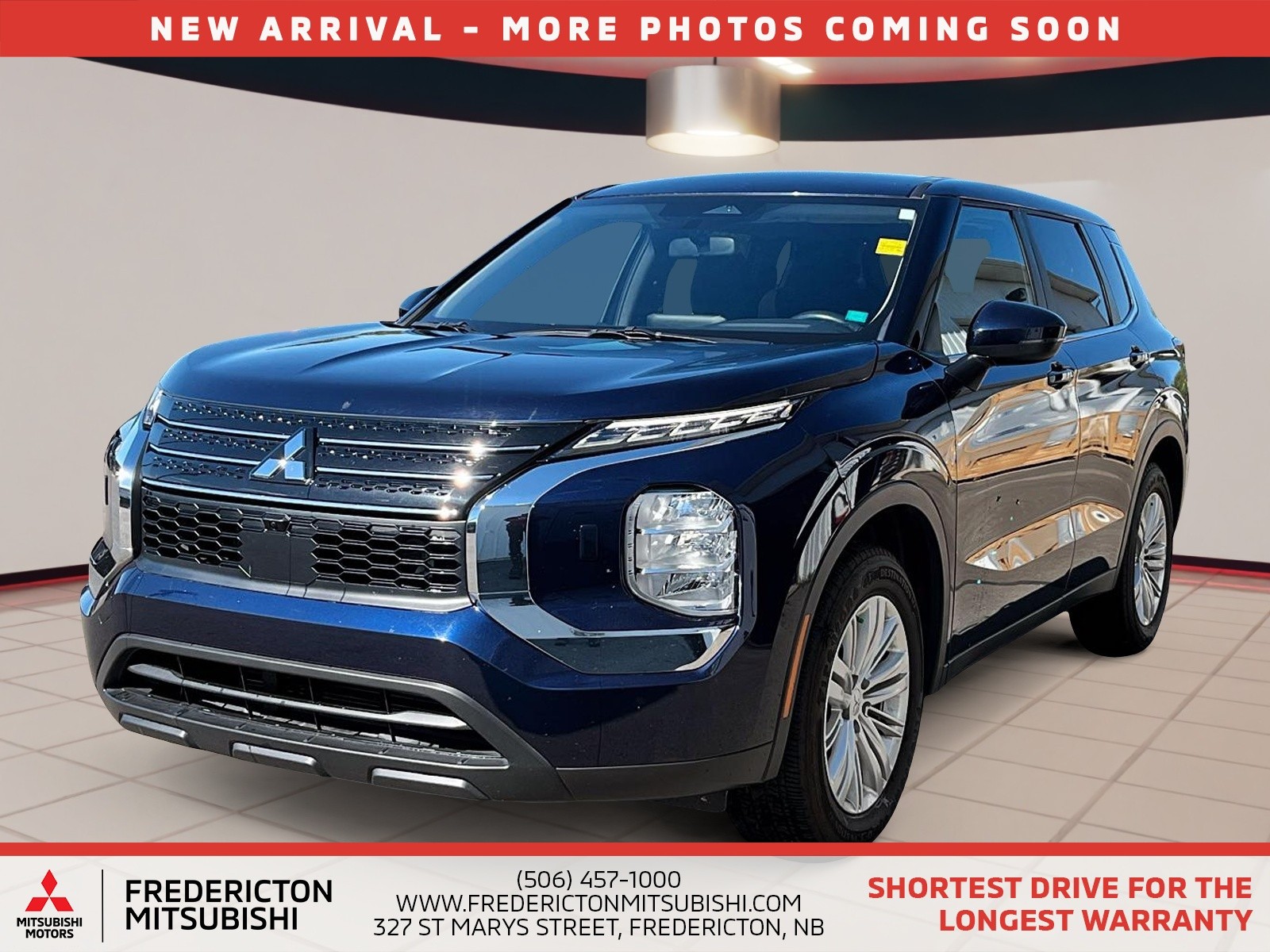 2024 Mitsubishi Outlander  ES