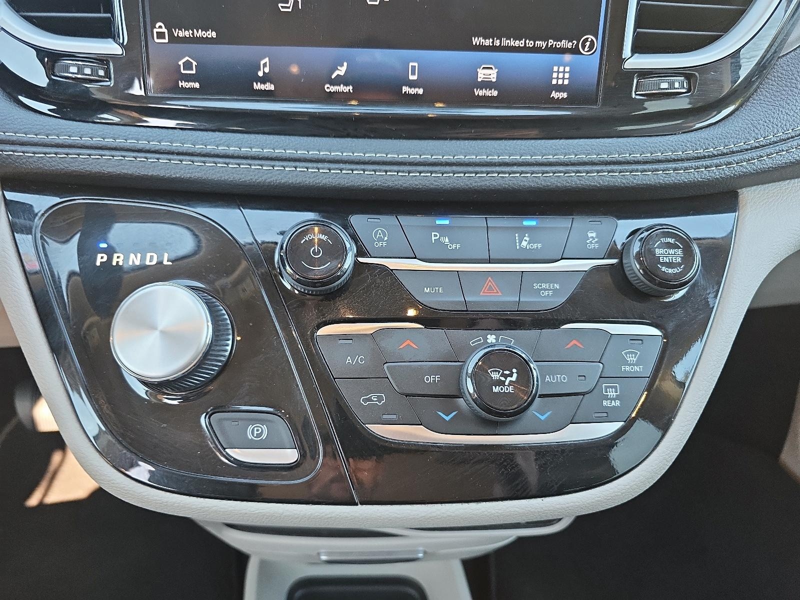 2024 Chrysler Pacifica Touring-L