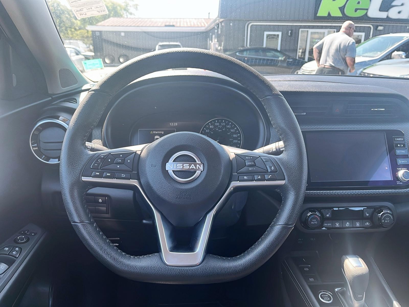 2023 Nissan Kicks SV
