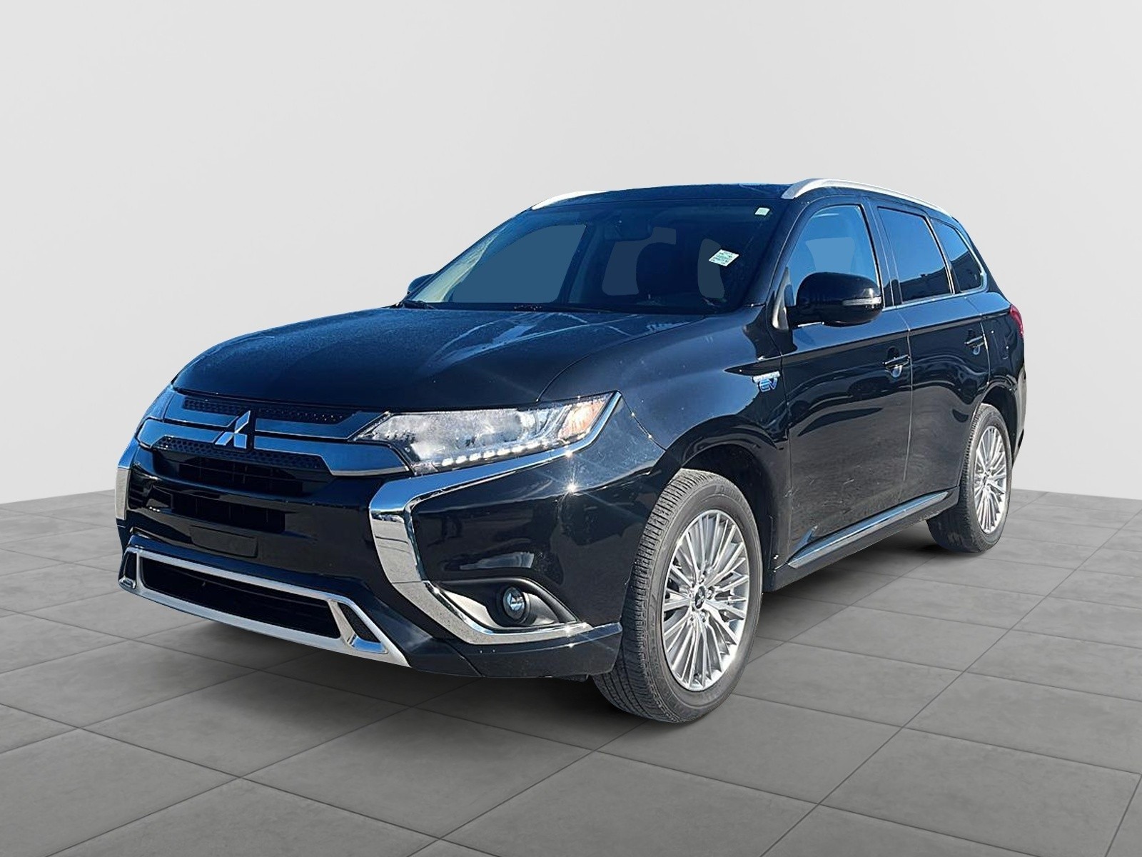 2020 Mitsubishi Outlander Plug-In Hybrid  LE