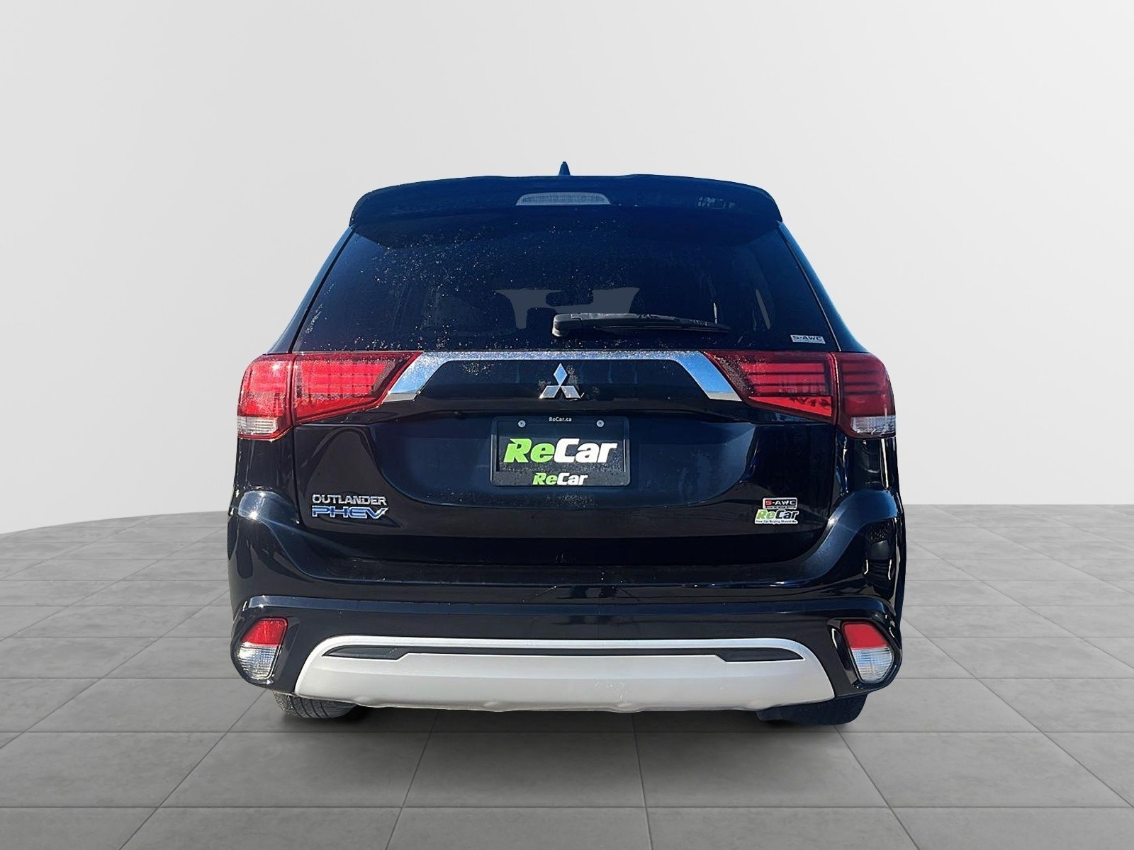 2020 Mitsubishi Outlander Plug-In Hybrid LE