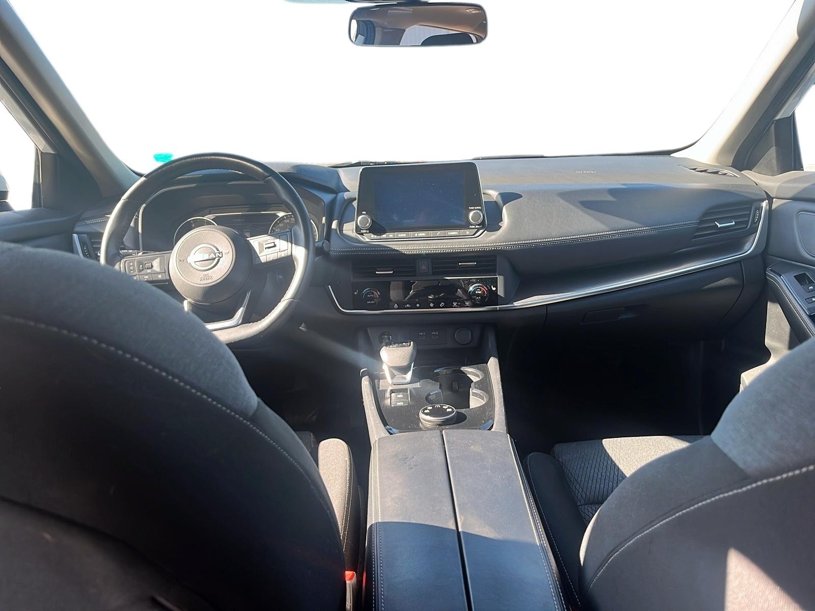 2024 Nissan Rogue SV Moonroof