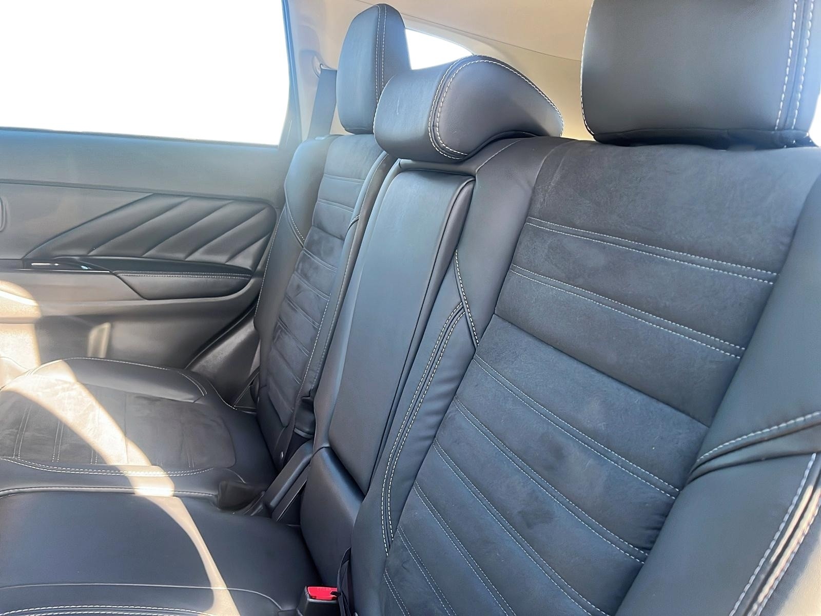 2020 Mitsubishi Outlander Plug-In Hybrid LE