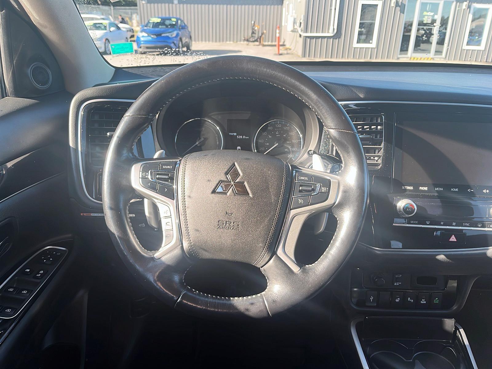 2020 Mitsubishi Outlander Plug-In Hybrid LE