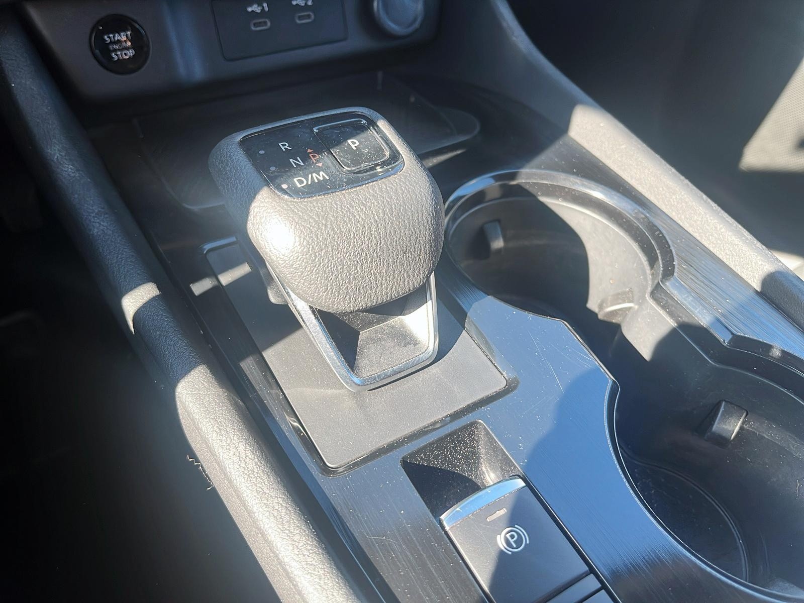 2024 Nissan Rogue SV Moonroof