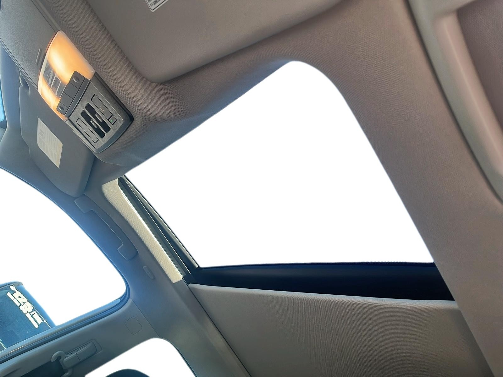 2024 Nissan Rogue SV Moonroof