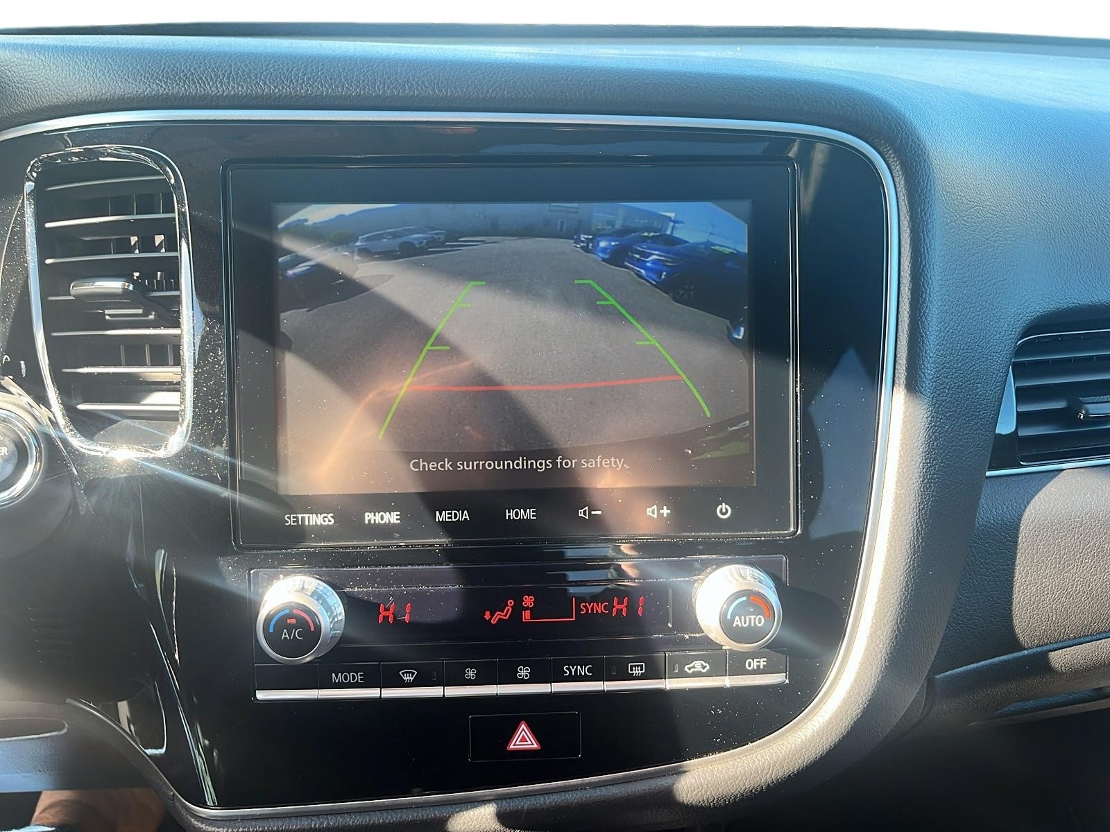 2020 Mitsubishi Outlander Plug-In Hybrid LE