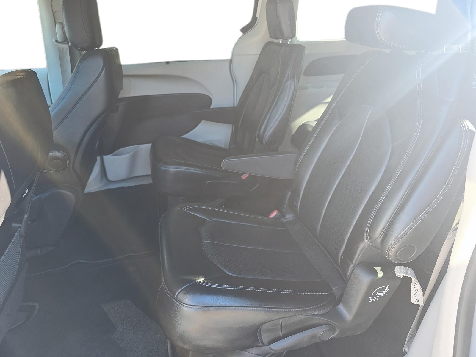 2023 Chrysler Pacifica Touring-L