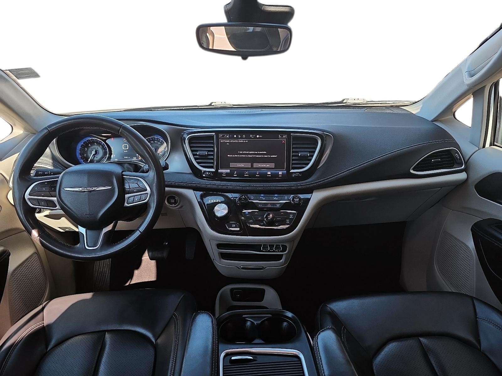 2023 Chrysler Pacifica Touring-L