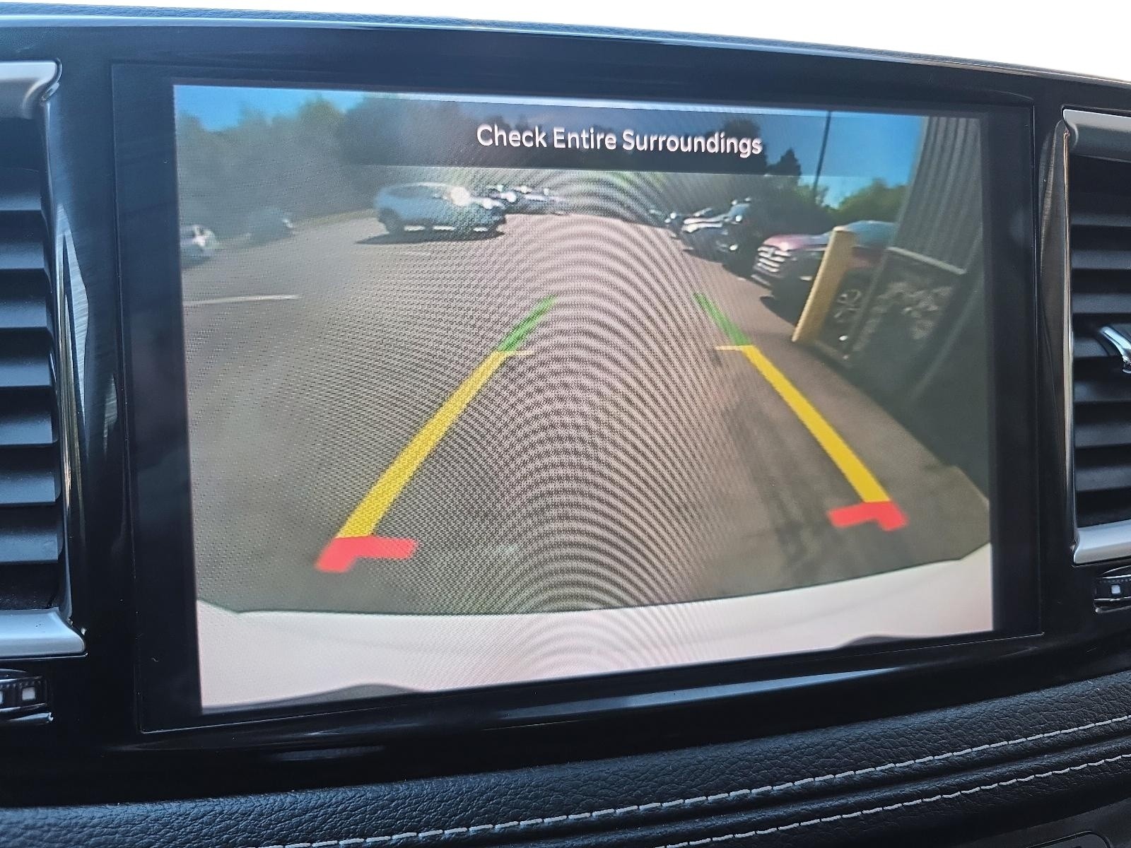2023 Chrysler Pacifica Touring-L