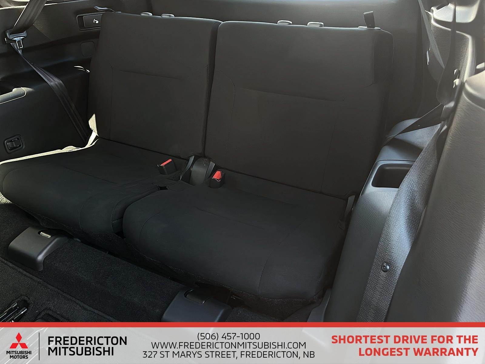 2024 Mitsubishi Outlander ES