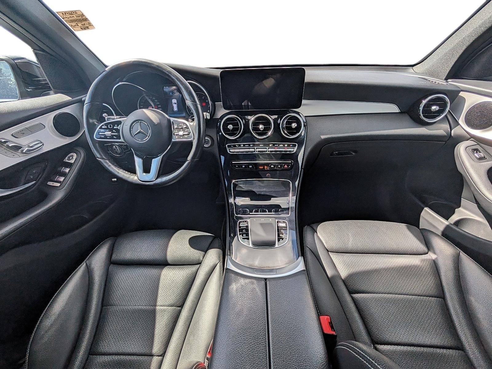 2022 Mercedes-Benz GLC 300 