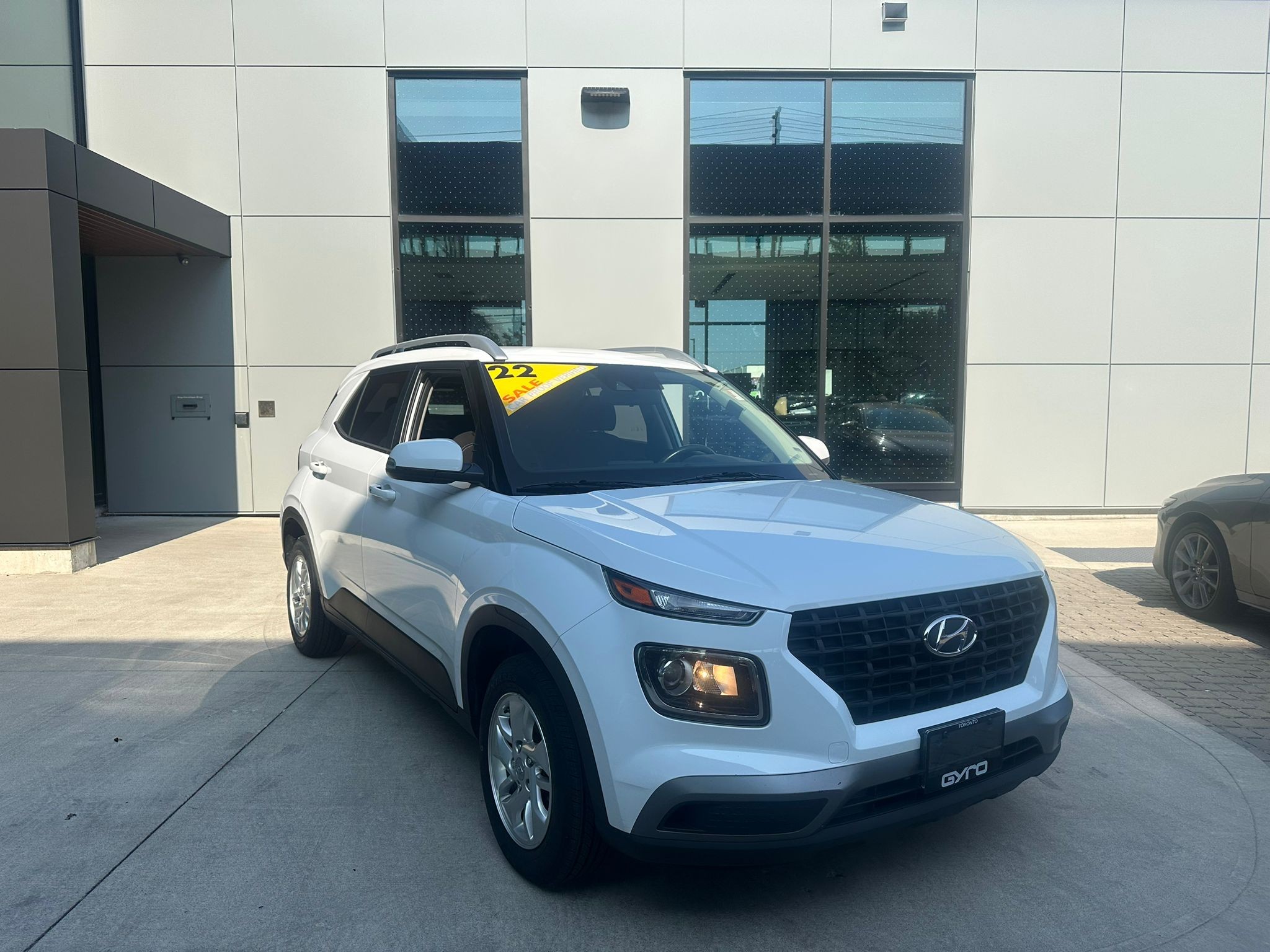 2022 White Hyundai Venue Trend FWD SUV