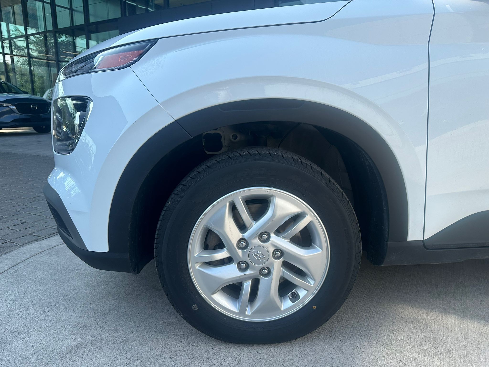 2022 White Hyundai Venue Trend FWD SUV