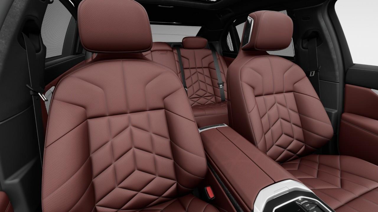 2026 BMW 750e xDrive, Toronto, Cash