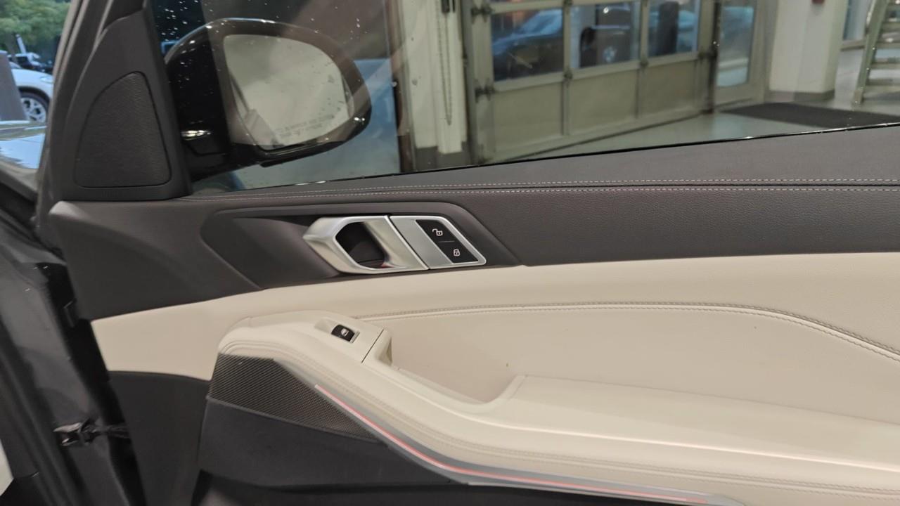 2022 BMW X5 xDrive40i, Toronto, Cash
