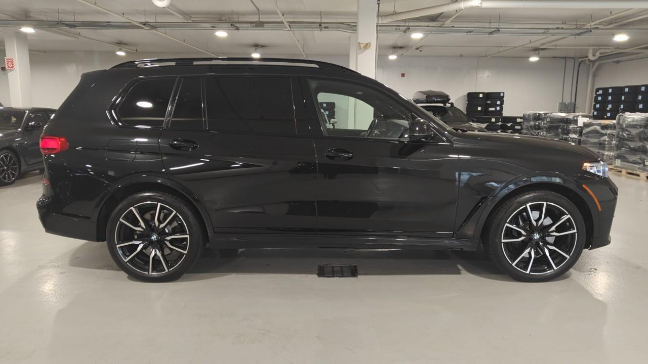2022 BMW X7 xDrive40i, Toronto, Cash