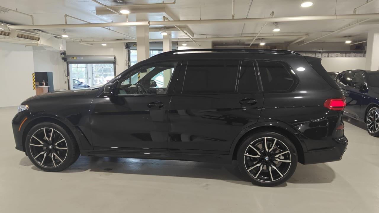 2022 BMW X7 xDrive40i, Toronto, Cash
