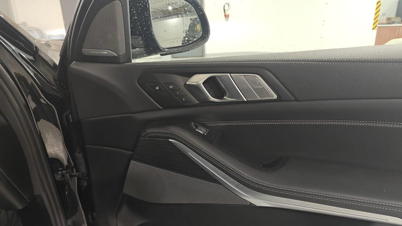 2022 BMW X7 xDrive40i, Toronto, Cash