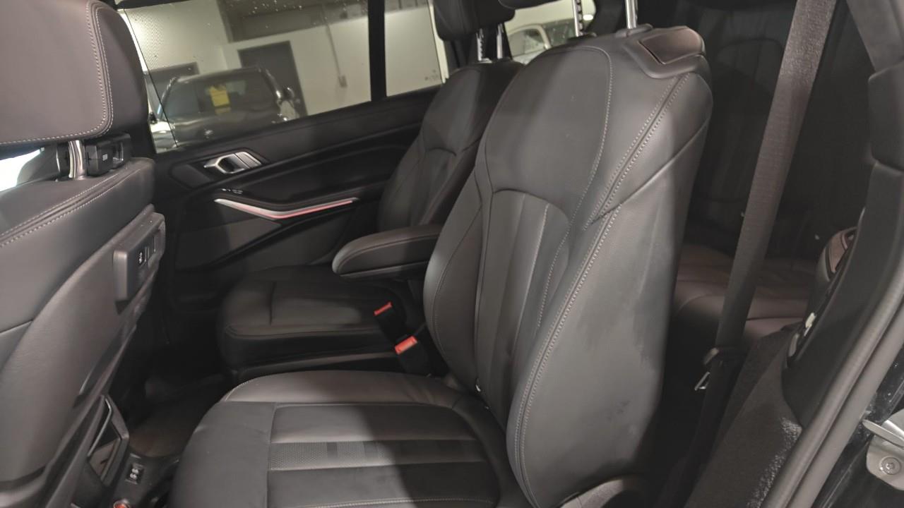 2022 BMW X7 xDrive40i, Toronto, Cash