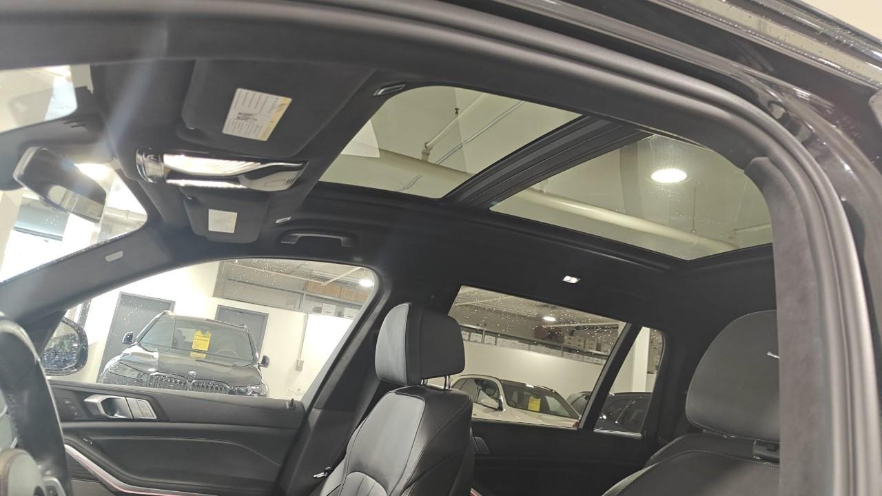 2022 BMW X7 xDrive40i, Toronto, Cash