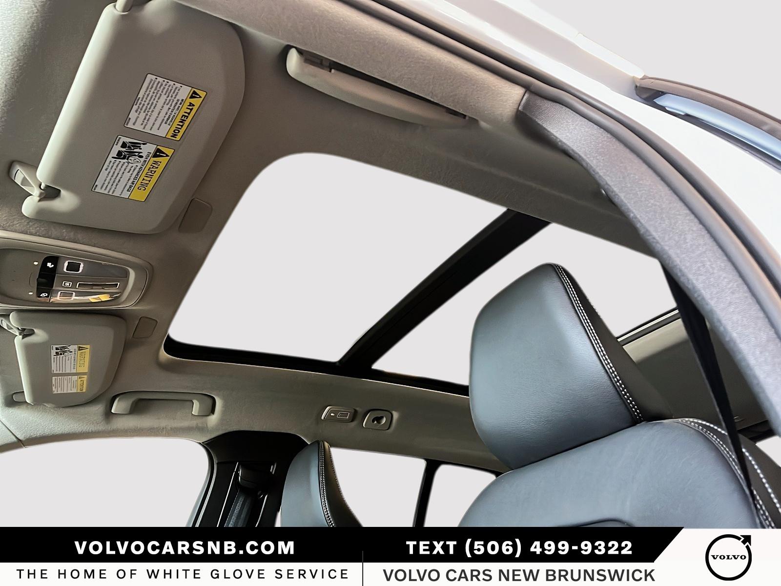 2026 Volvo XC40 B5 Core Dark Theme