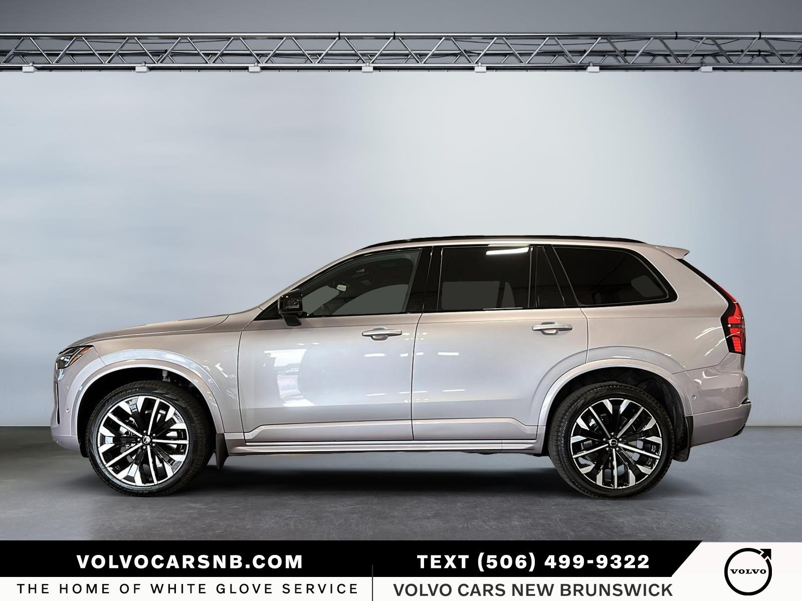 2026 Volvo XC90 B6 Plus Dark Theme