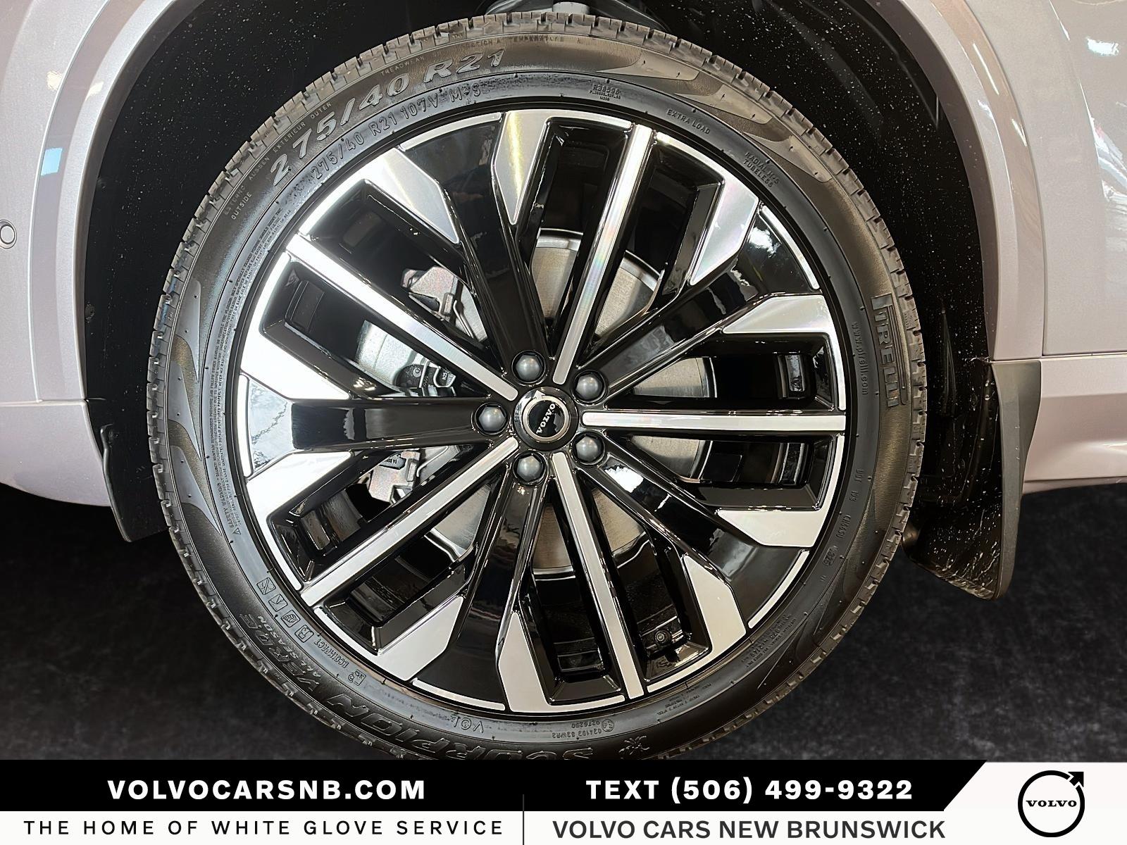 2026 Volvo XC90 B6 Plus Dark Theme