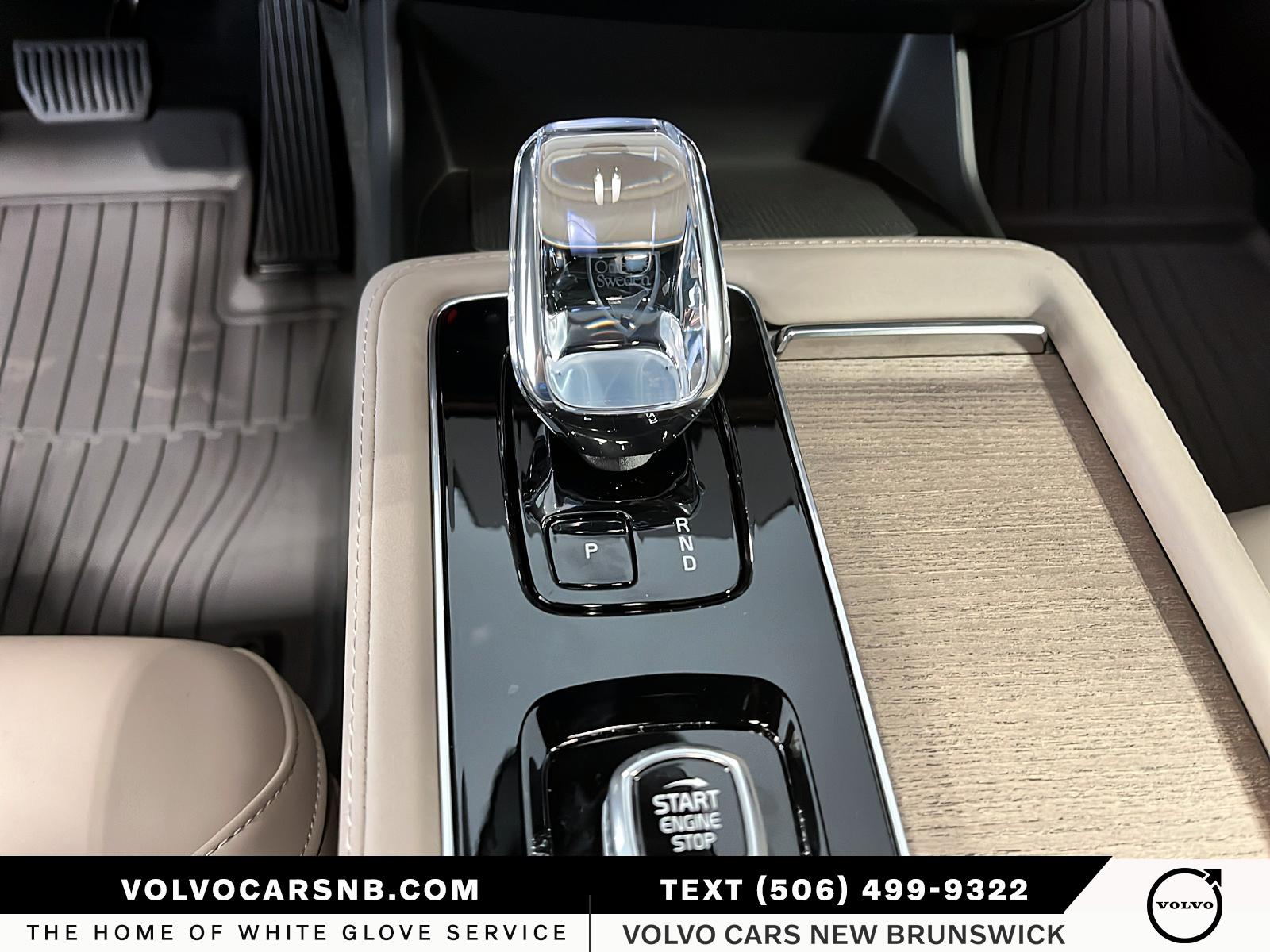 2026 Volvo XC90 B6 Plus Dark Theme